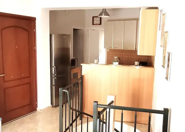 Nostos House * Néa Ankhíalos