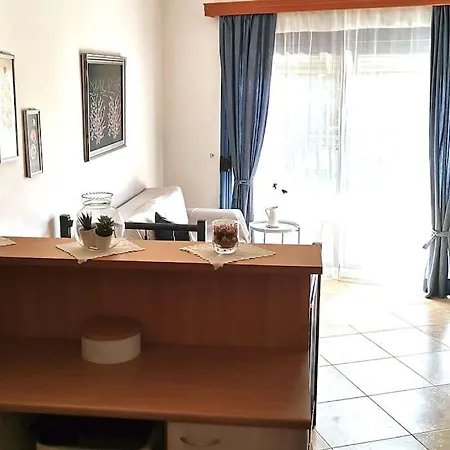 Nostos House דירה